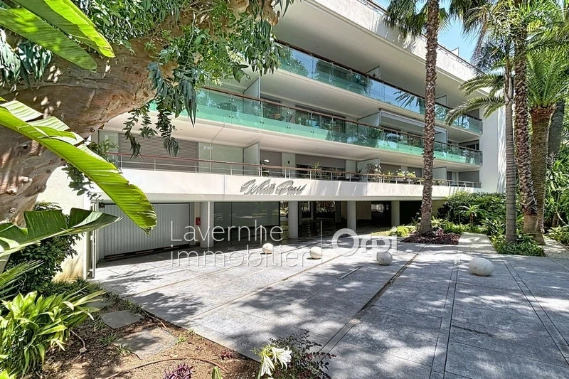 2 - beach walk apartment for sale in juan les pins alpes-maritimes france