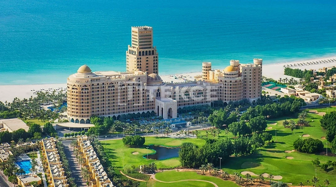 1 - waterfront apartment for sale in ras al-khaïmah ras al-khaimah united arab emirates