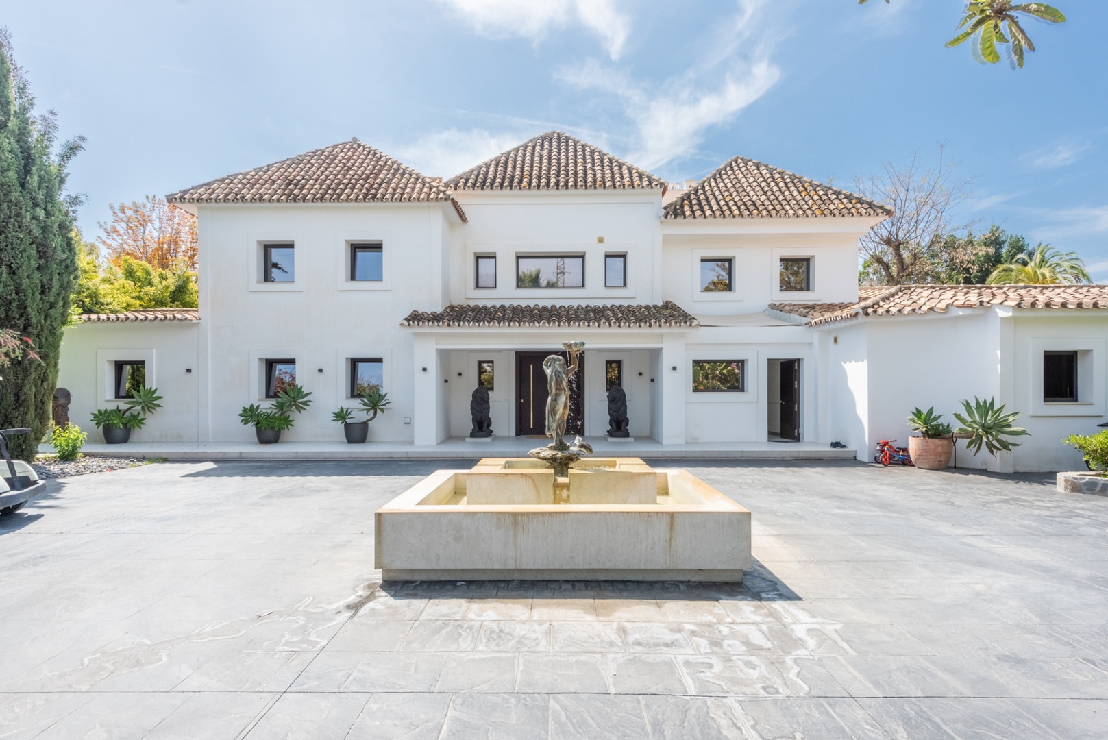 1 - sea view house for vacation rentals in benahavis - costa del sol andalusia spain