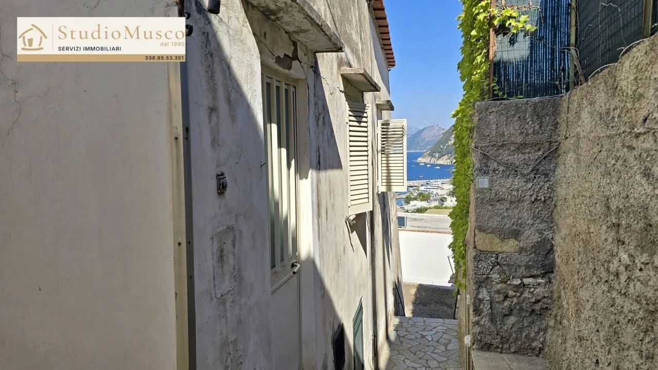 2 - apartment for sale in capri campania italy