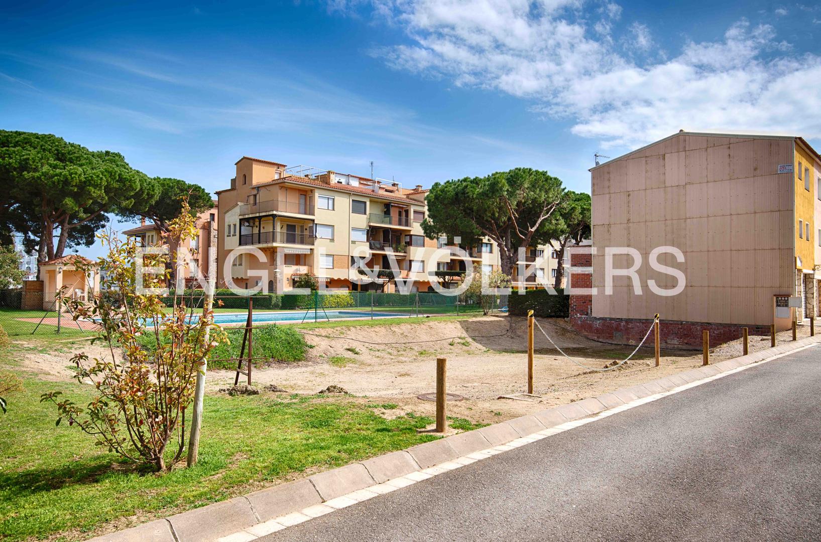 1 - venta terreno empuriabrava - costa brava cataluña españa