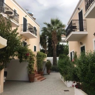 2 - vente commerce plage à pied spetses attique grèce