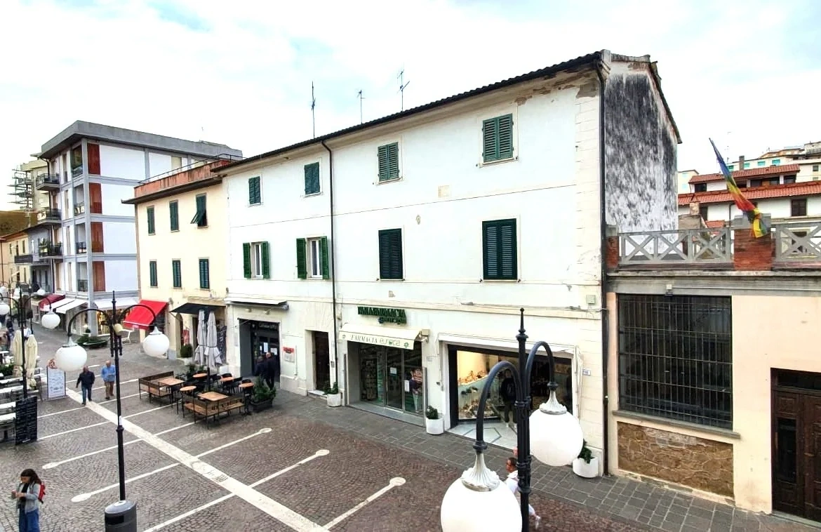 1 - vendita appartamento follonica toscana italia