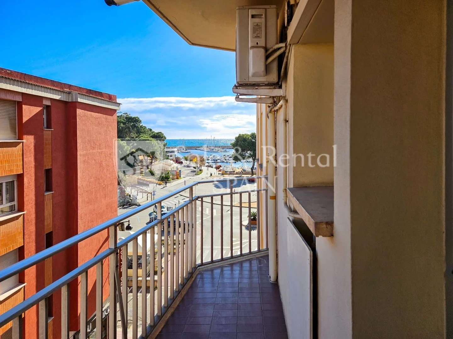 2 - verkoop appartement aan het water sant feliu de guixols catalonia spanje