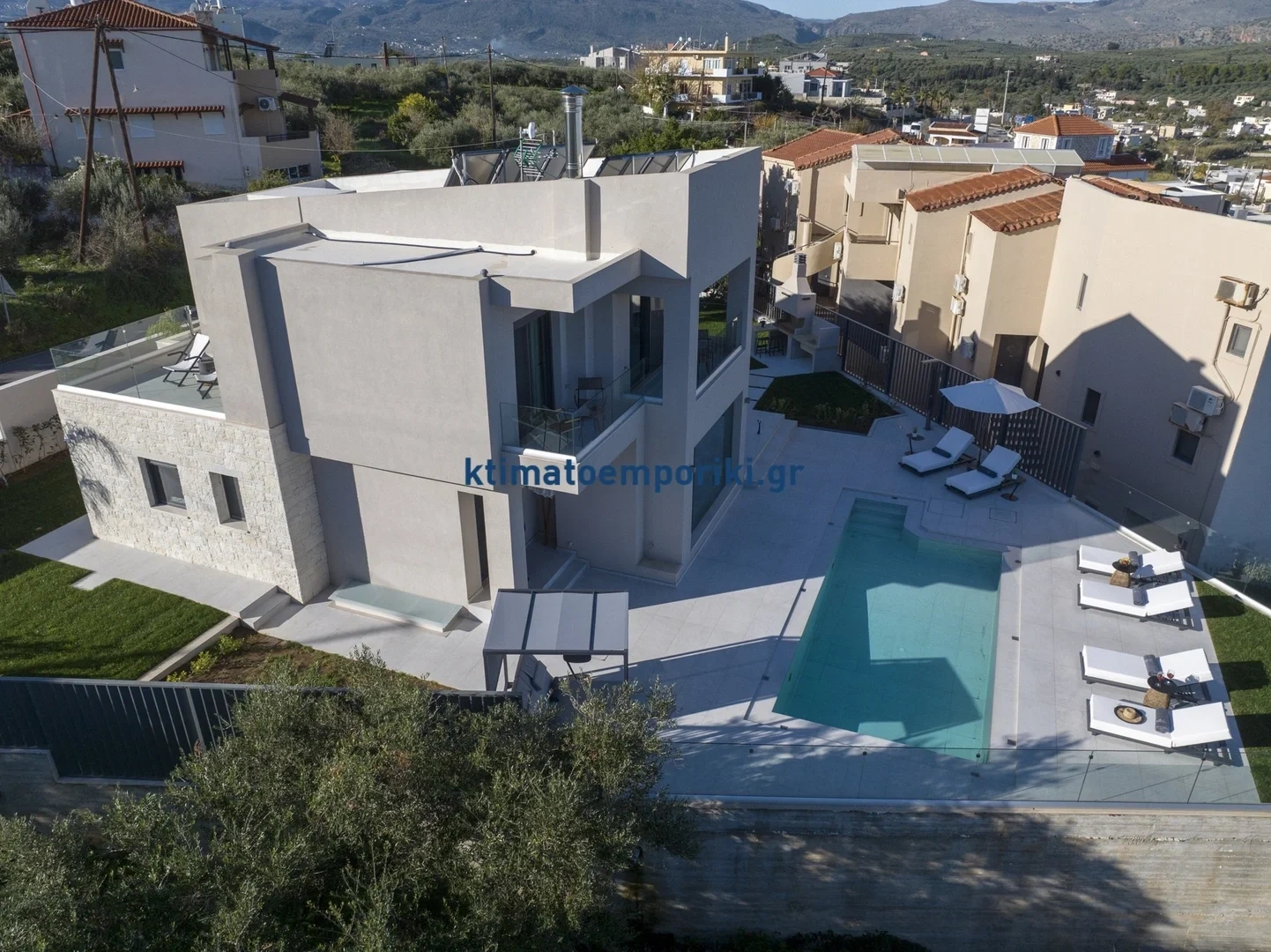 2 - vente maison vue mer arménoi crète grèce