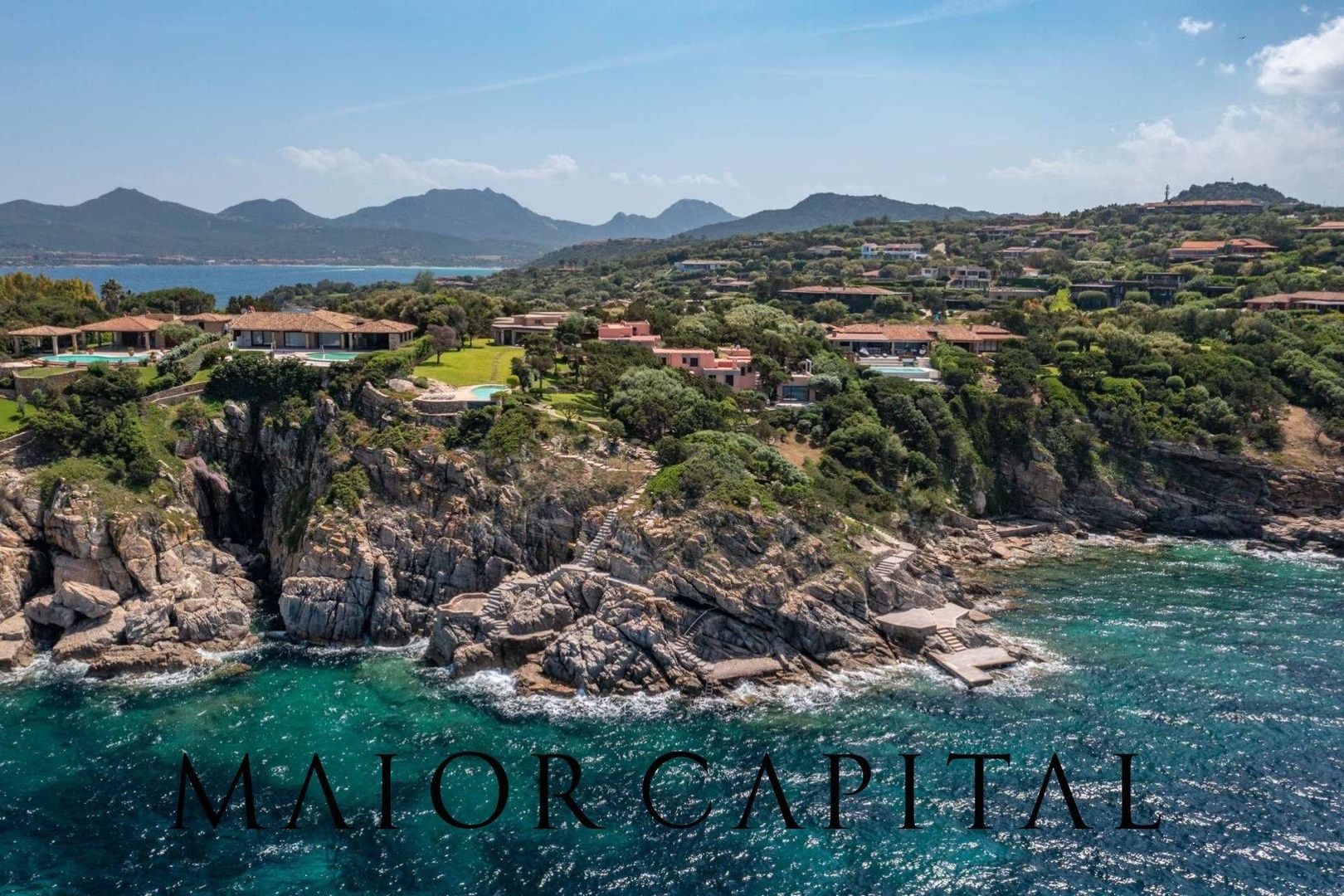 Casas y apartamentos vista al mar en venta - Abruzos | Meretdemeures.com, image size:1620x1080