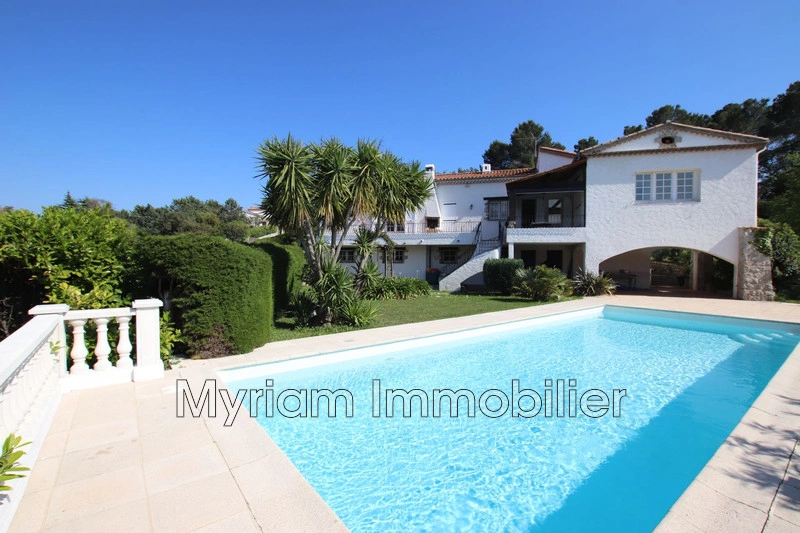 Propriedade com piscina