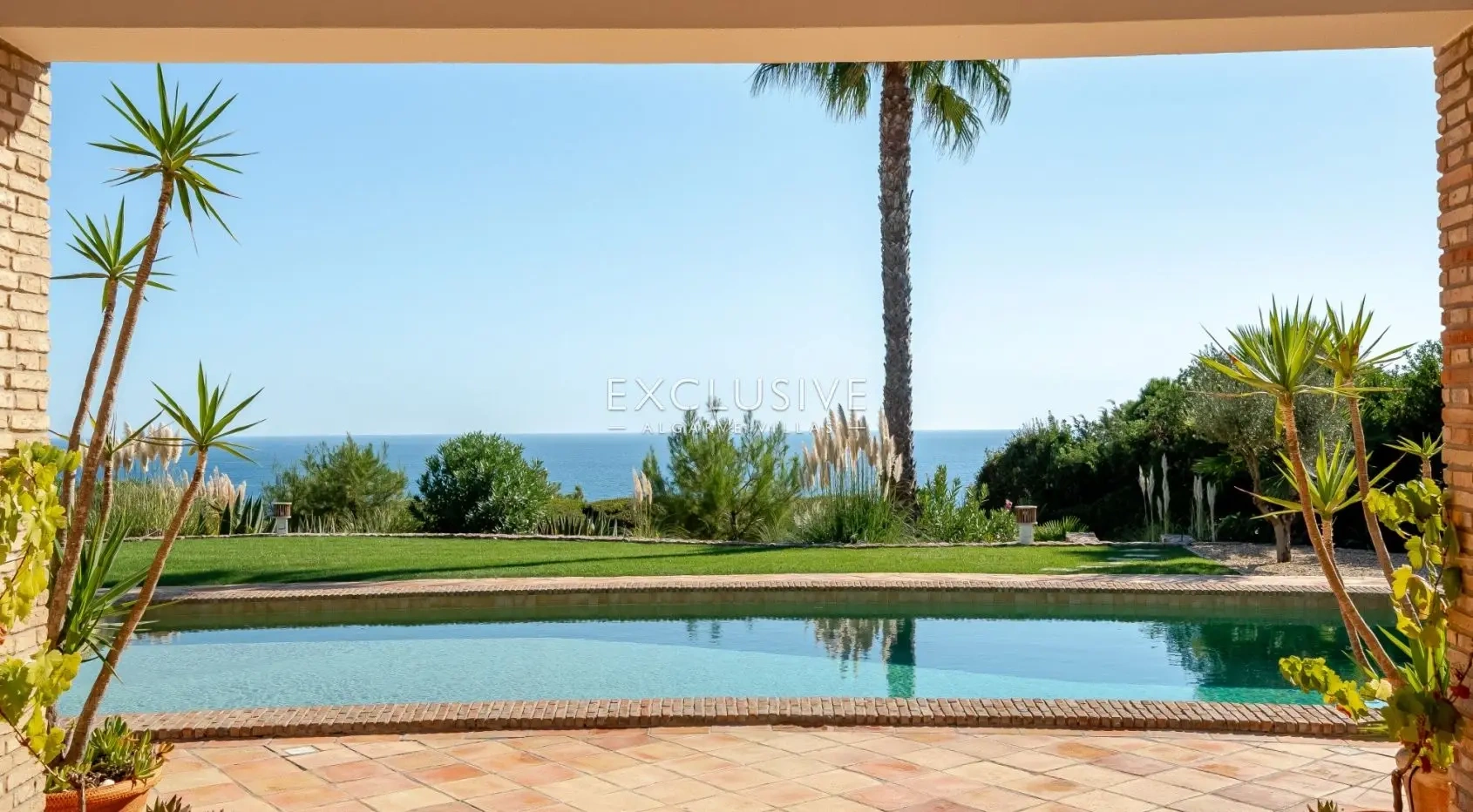 1 - vente villa pieds dans l'eau lagoa algarve portugal
