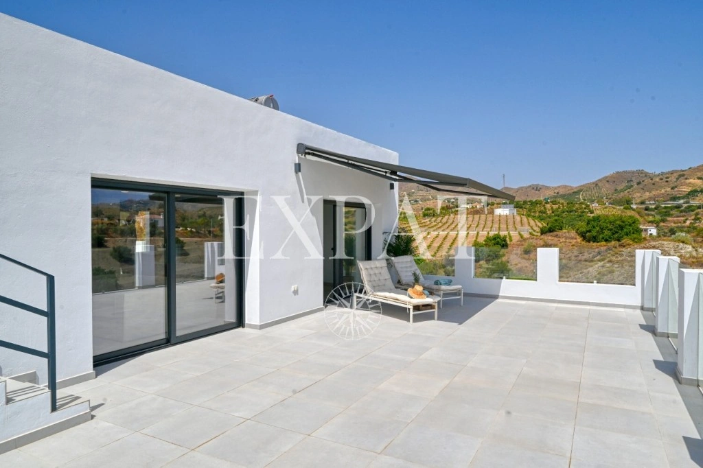 2 - venta casa vista al mar benajarafe andalucía españa