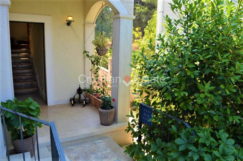 2 - vendita casa vista mare brač spalatino-dalmata croazia