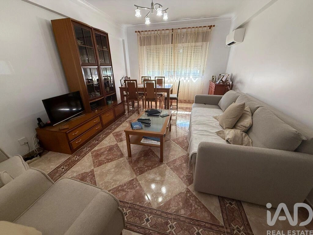 2 - apartment for sale in corroios lisbon region portugal