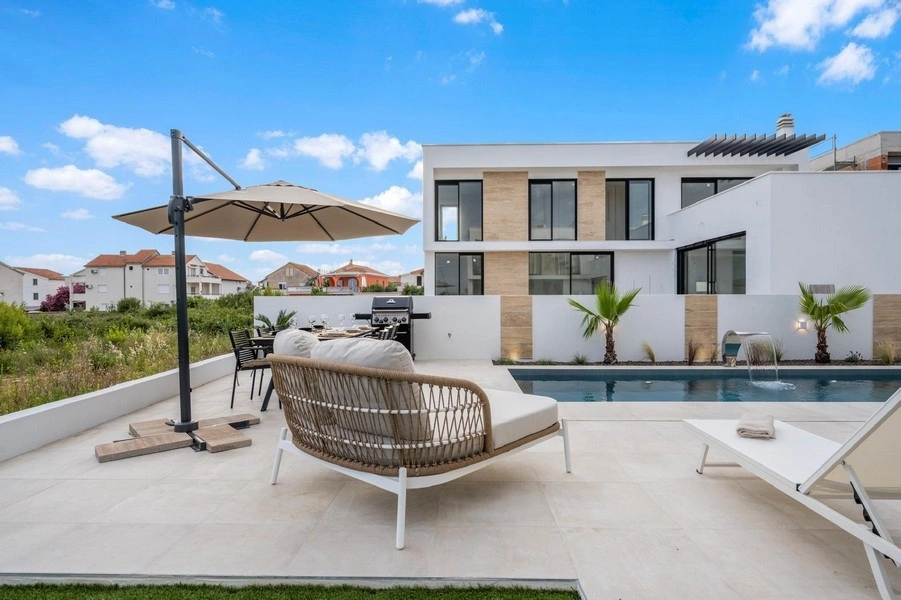 2 - vente villa vue mer tribunj šibenik-knin croatie