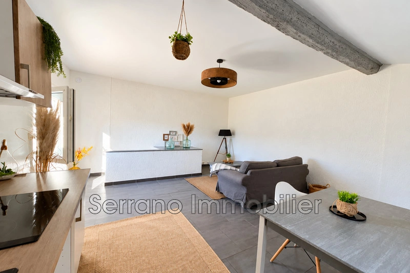 2 - apartment for sale in aramon gard france