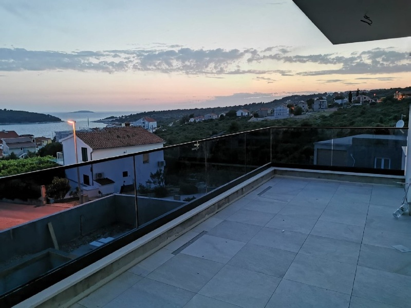 2 - venda casa vista de mar rogoznica sibenik croácia