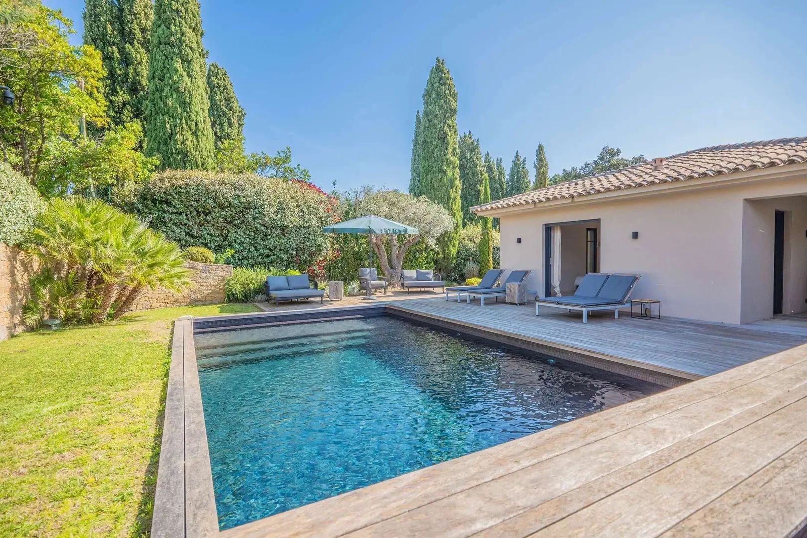 2 - location vacances maison saint-tropez var france