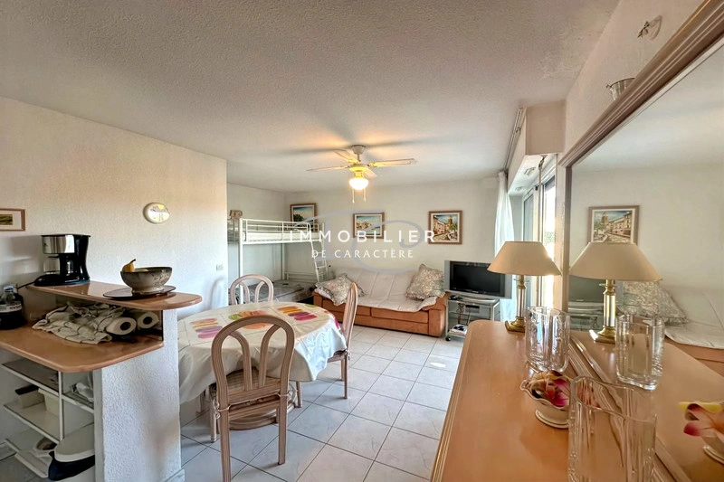 2 - beach walk apartment for sale in cavalaire-sur-mer var france