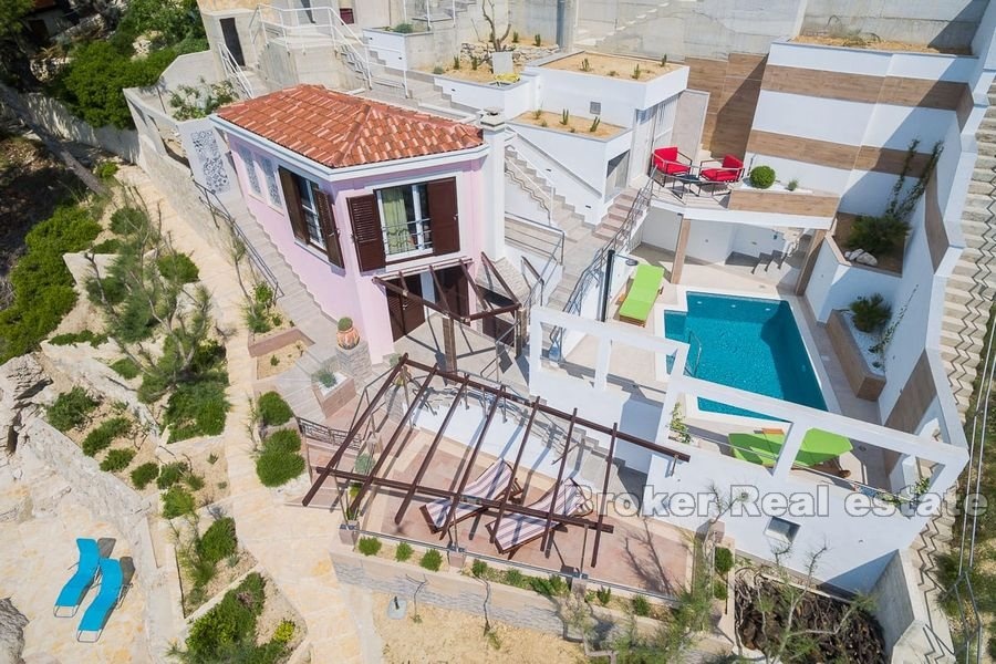 2 - venta casa vista al mar omiš split-dalmacia croacia
