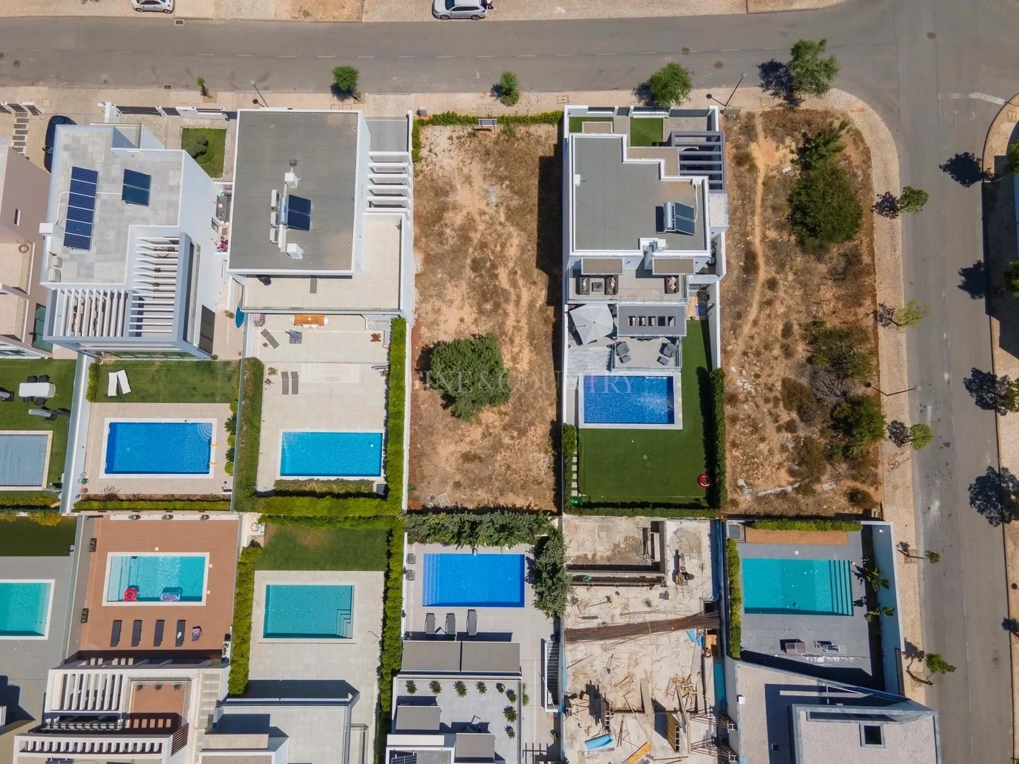 2 - plot of land for sale in quarteira algarve portugal