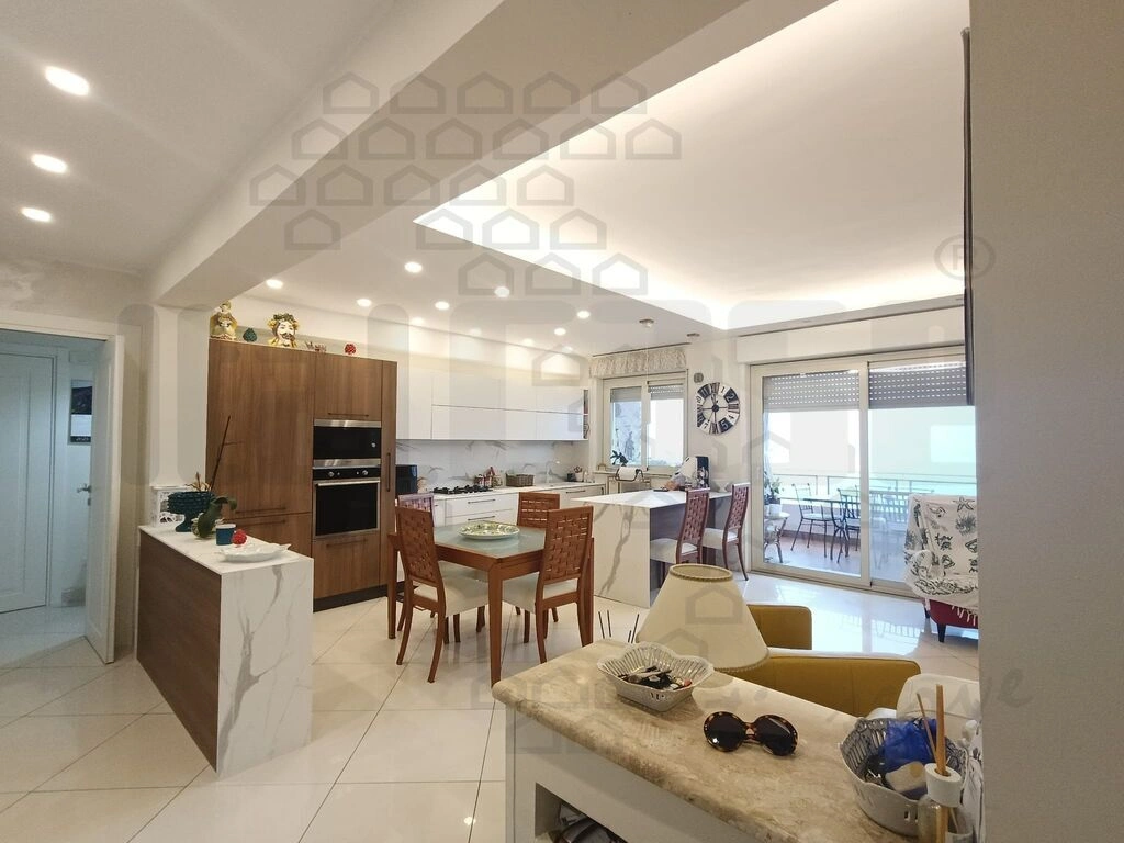 1 - vendita appartamento vista mare messina sicilia italia