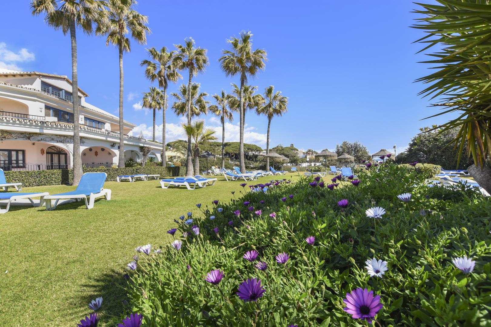 2 - verkauf wohnung direkt am wasser marbella - costa del sol andalusien spanien