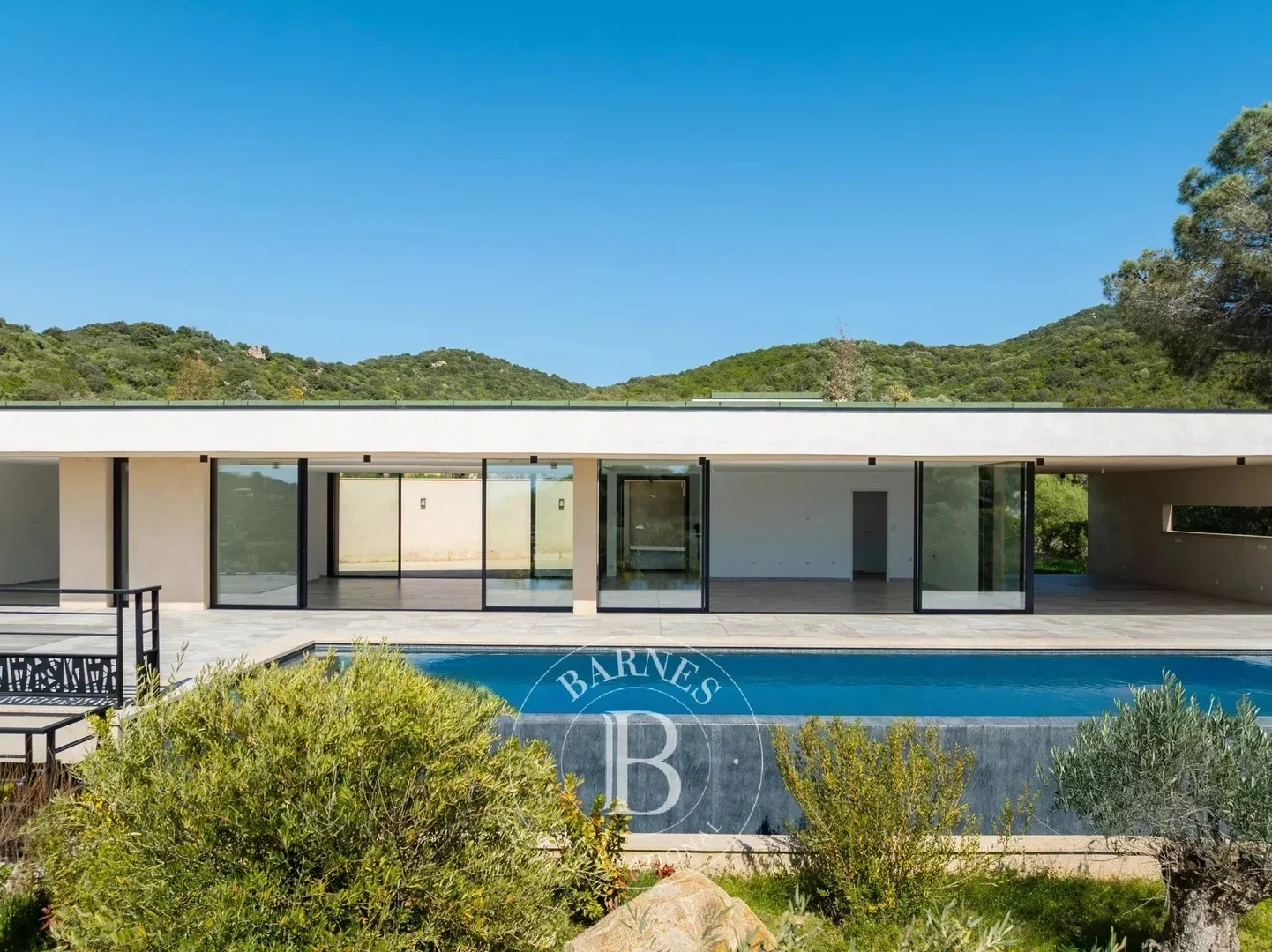 2 - venta casa vista al mar porticcio córcega del sur francia
