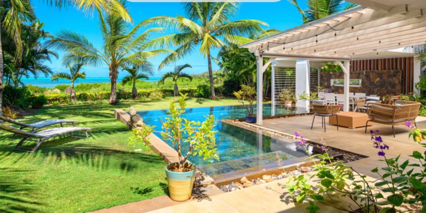 Casa frente al mar con piscina