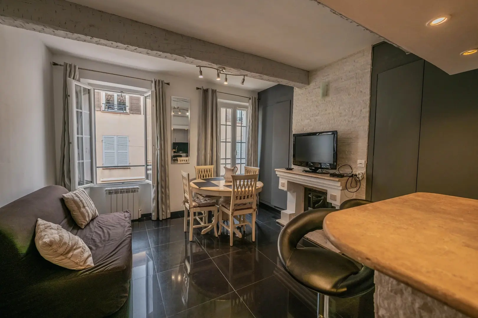 2 - apartment for sale in sainte-maxime var france