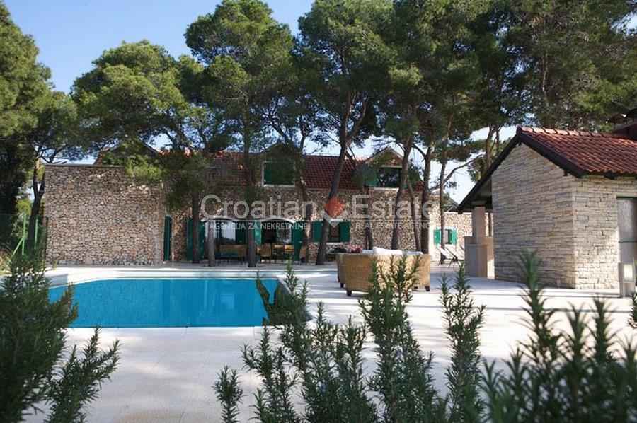 2 - venda casa brač split-dalmácia croácia