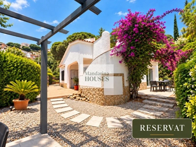 1 - verkoop huis uitzicht op zee canyelles catalonia spanje