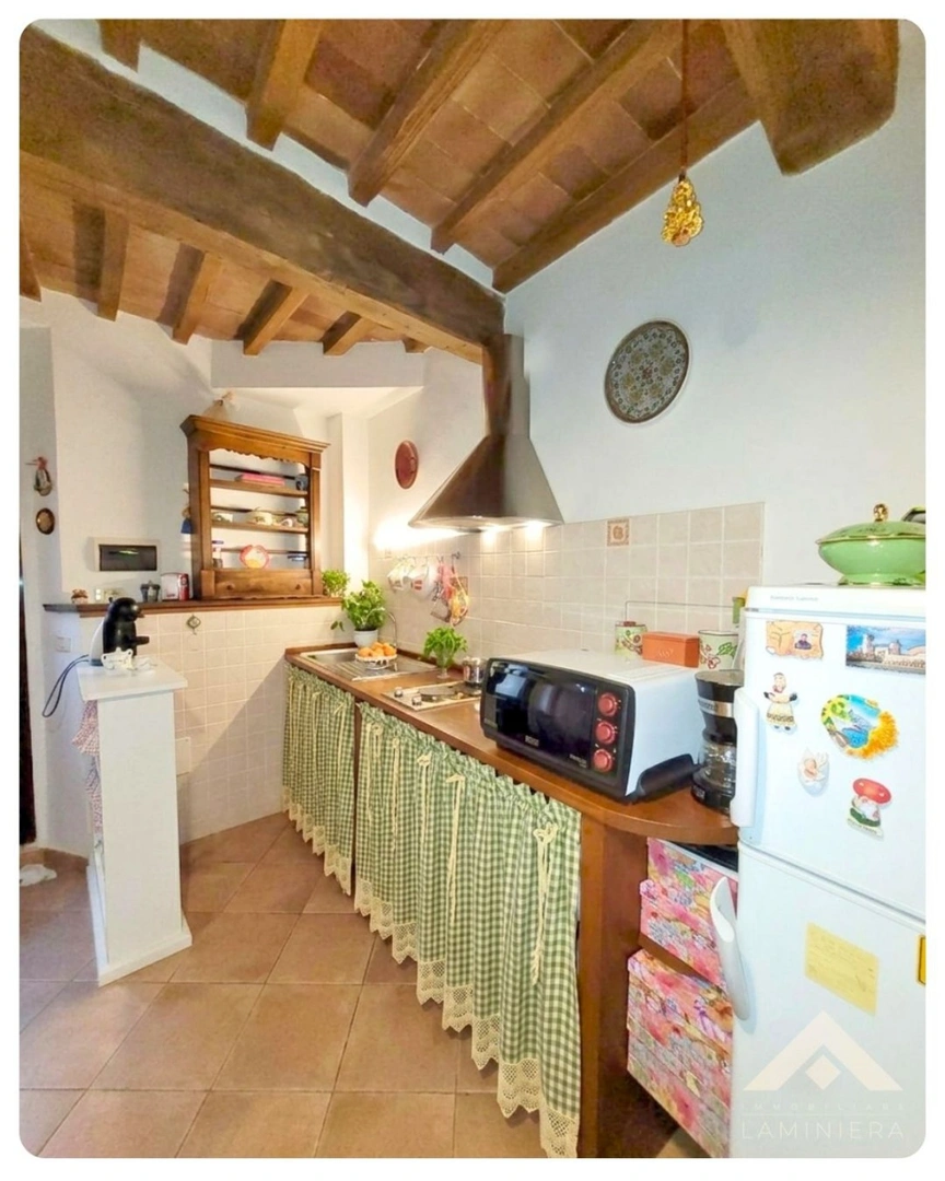 2 - verkoop appartement gavorrano tuscany italië