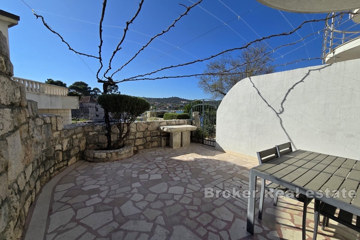 2 - venta casa frente al mar drvenik split-dalmacia croacia