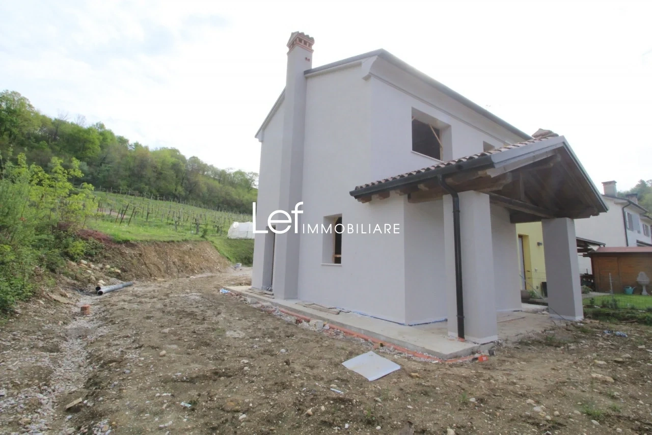 2 - vendita casa follina veneto italia