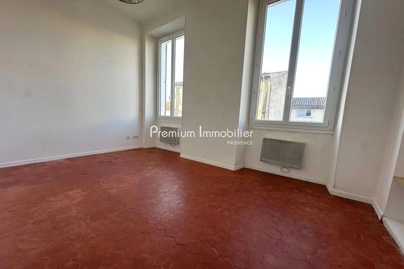2 - apartment for sale in le puy-sainte-réparade bouches-du-rhône france