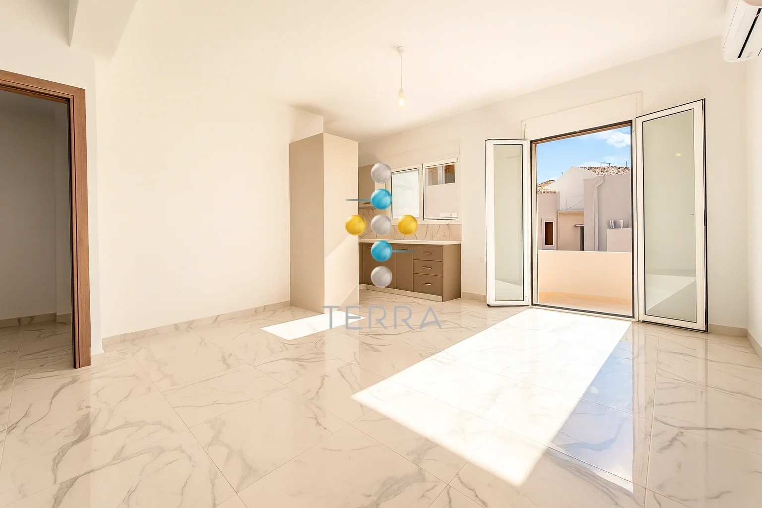 1 - продажа квартира ноги в воде réthymnon крит греция