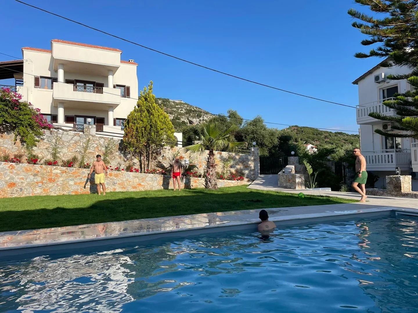 1 - vente immeuble vue mer almyrída crète grèce