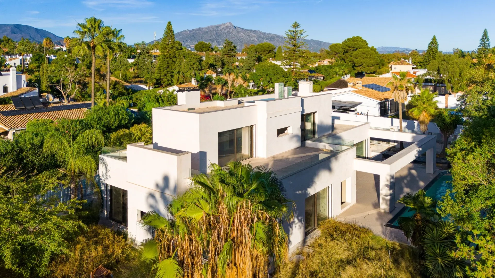 1 - beach walk house for sale in san pedro de alcántara andalusia spain
