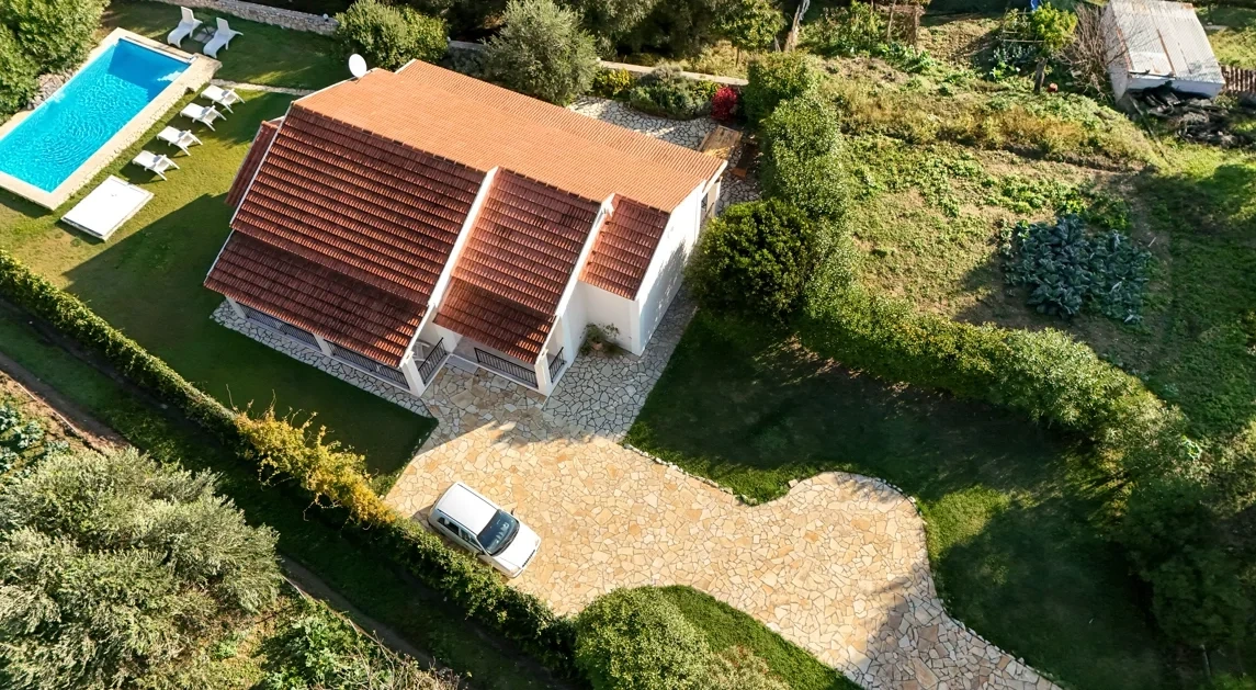 2 - vente maison afiónas îles ioniennes grèce