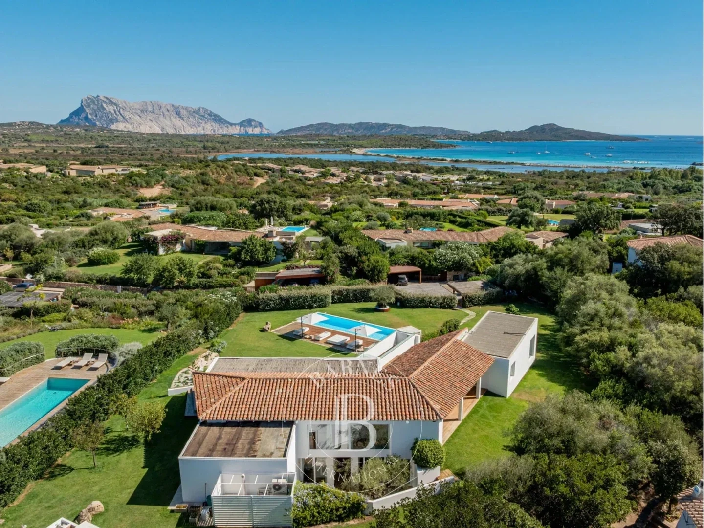 1 - venta villa vista al mar san teodoro cerdeña italia