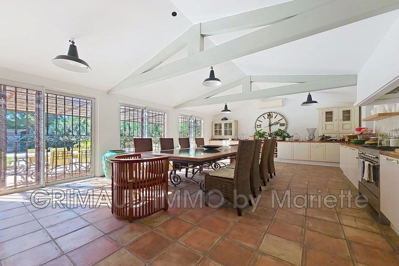 2 - venta casa gassin var francia