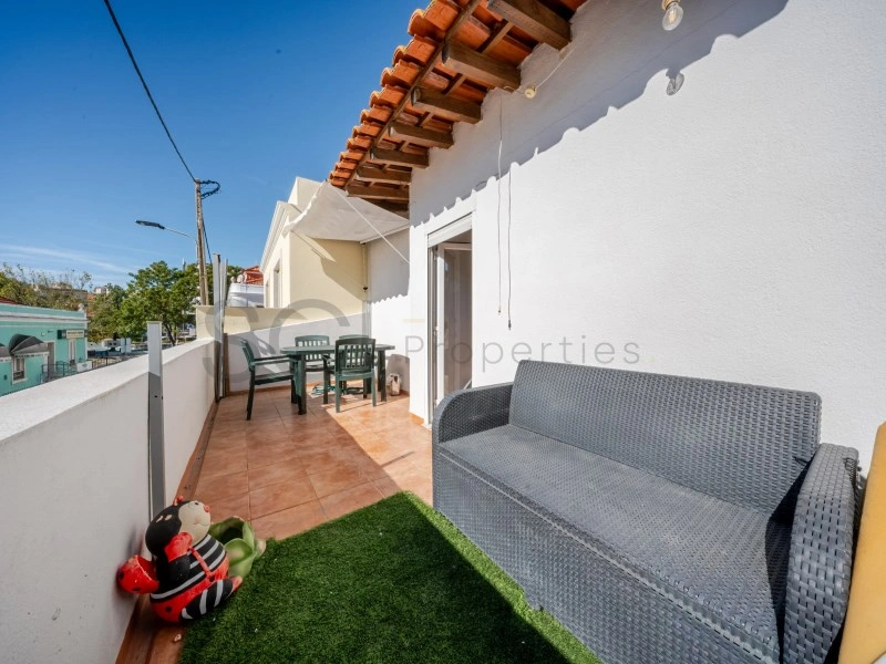 2 - house for sale in almada lisbon region portugal