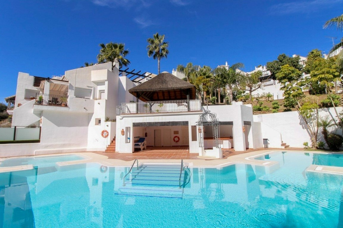 1 - house for sale in istan andalusia spain