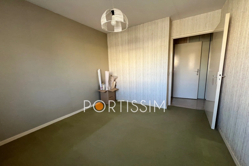 2 - beach walk apartment for sale in saint-laurent-du-var alpes-maritimes france