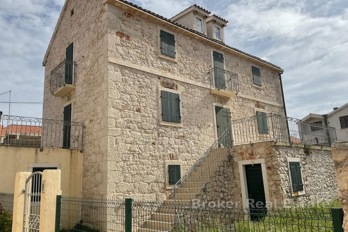 1 - vendita casa vista mare zlarin sebenico e tenin croazia