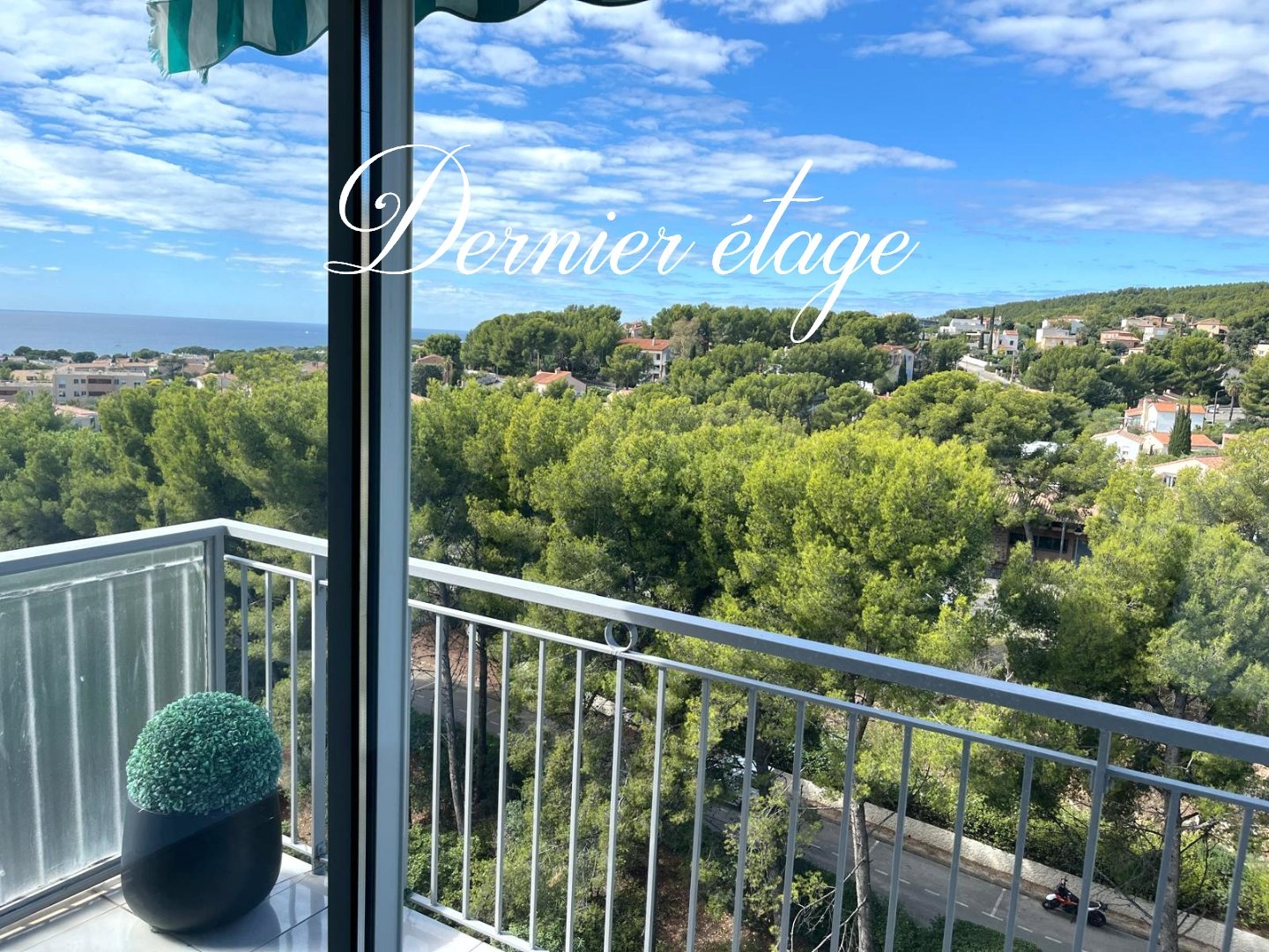 1 - sea view apartment for sale in bandol var france