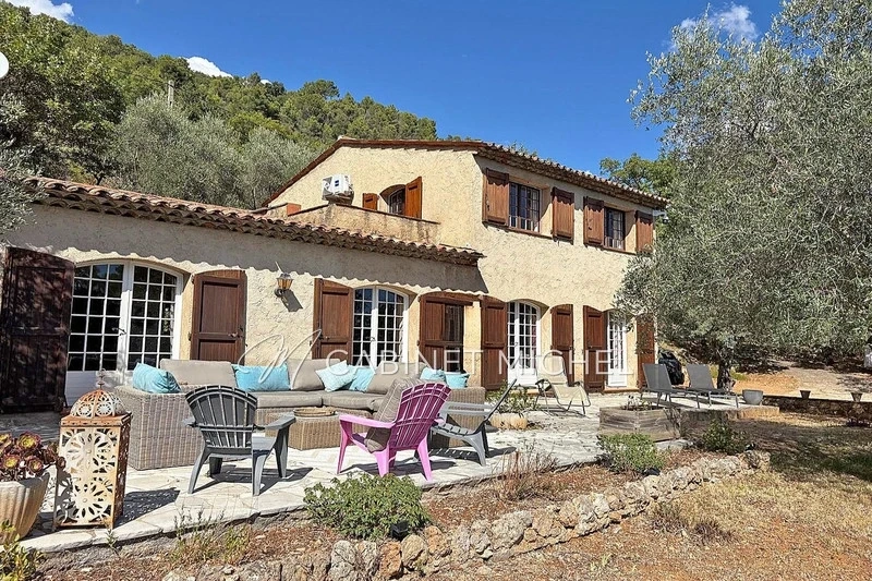 1 - verkoop huis spéracèdes alpes-maritimes frankrijk