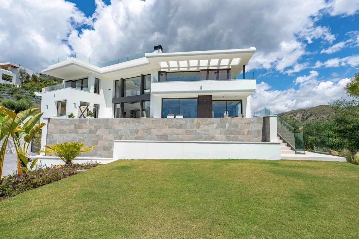 1 - sea view house for sale in benahavis - costa del sol andalusia spain
