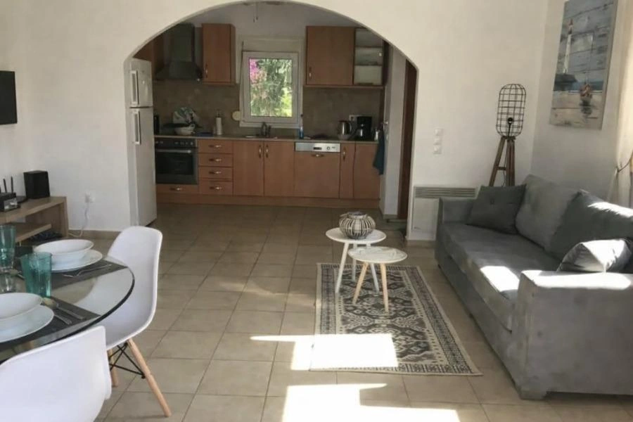 2 - vente maison loutra crète grèce