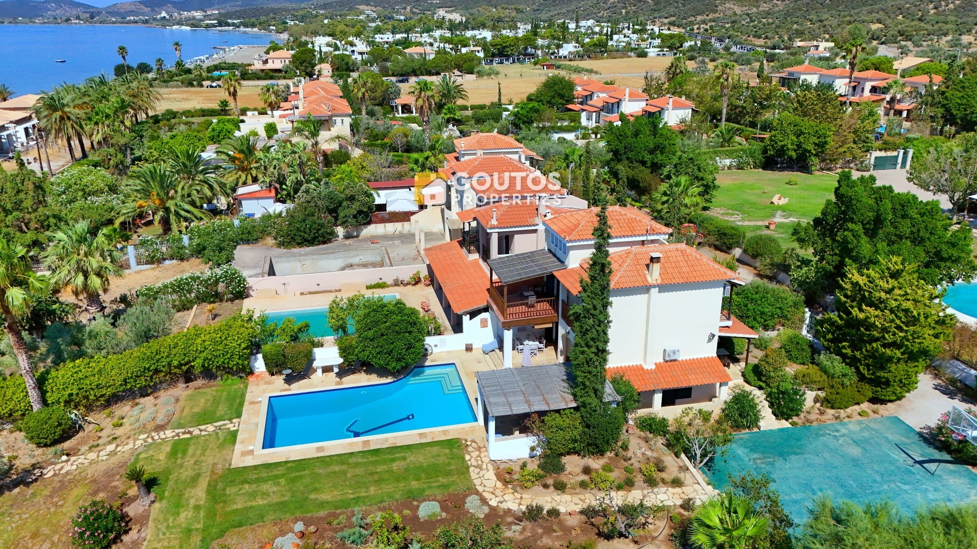 2 - venta casa vista al mar plépi peloponeso grecia