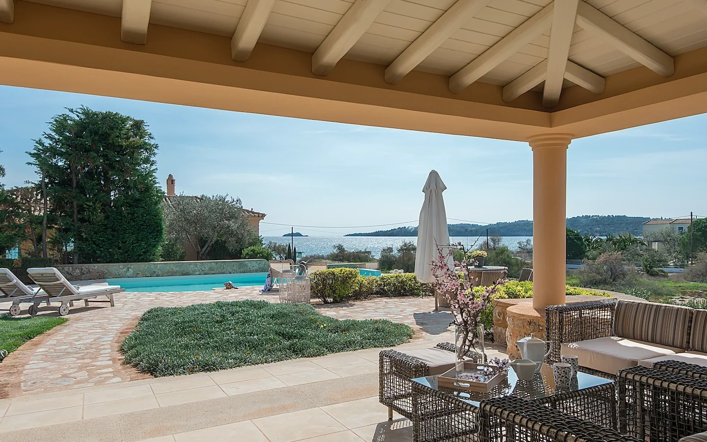 2 - waterfront house for sale in kranídi peloponnese greece