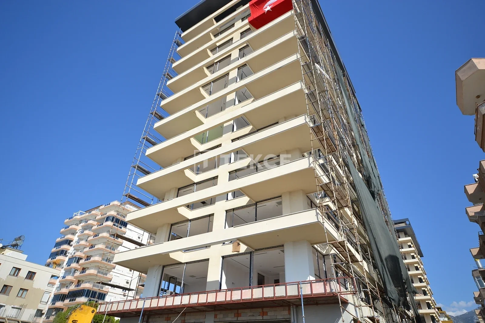 2 - verkoop appartement aan het water alanya antalya turkije
